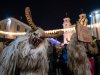 Perchtenlauf in Mondsee am 30.11.2025;  
Passen aus dem MondSeeLand und der Umgebung mit insgesamt ca. 150 Perchten versammeln sich im Ortszentrum und zeigen ihre meist handgeschnitzten Perchtenmasken.  
Foto und Copyright: Moser Albert, Fotograf, 5201 Seekirchen, Weinbergstiege 1, Tel.: 0043-676-7550526  albert.moser@sbg.at  www.moser.zenfolio.com