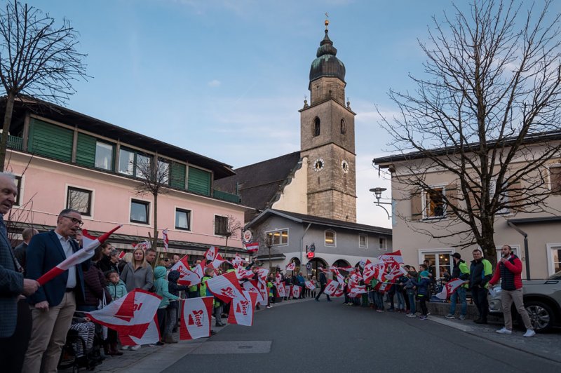 Empfang des Seekirchner Skispringers Daniel Huber in Seekirchen beim Hofwirt am 29.03.2019  
Foto und Copyright: Moser Albert, Fotograf, 5201 Seekirchen, Weinbergstiege 1, Tel.: 0043-676-7550526 mailto:albert.moser@sbg.at  www.moser.zenfolio.com