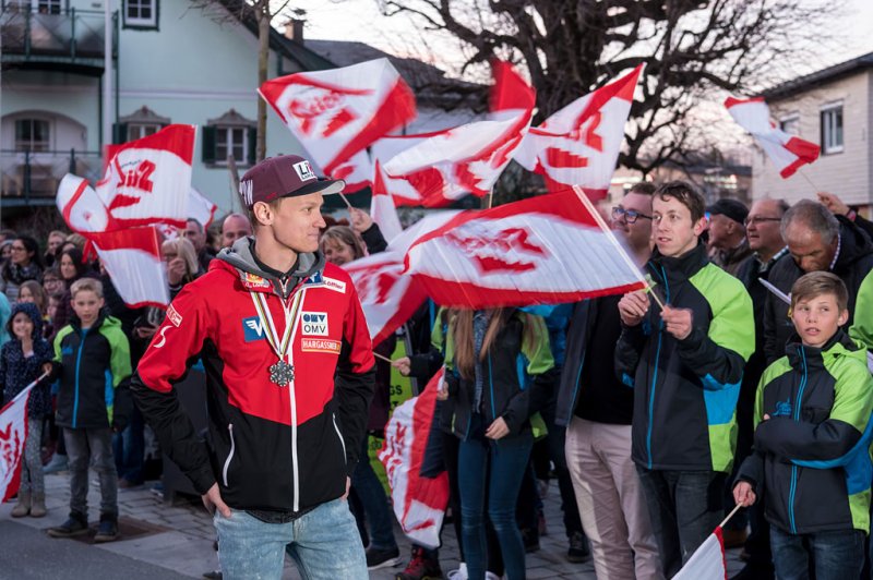 Empfang des Seekirchner Skispringers Daniel Huber in Seekirchen beim Hofwirt am 29.03.2019  
Foto und Copyright: Moser Albert, Fotograf, 5201 Seekirchen, Weinbergstiege 1, Tel.: 0043-676-7550526 mailto:albert.moser@sbg.at  www.moser.zenfolio.com