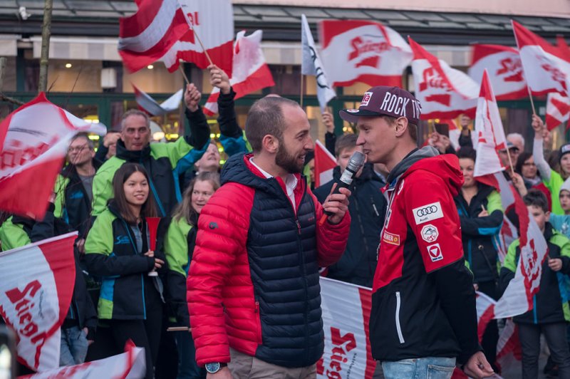 Empfang des Seekirchner Skispringers Daniel Huber in Seekirchen beim Hofwirt am 29.03.2019  
Foto und Copyright: Moser Albert, Fotograf, 5201 Seekirchen, Weinbergstiege 1, Tel.: 0043-676-7550526 mailto:albert.moser@sbg.at  www.moser.zenfolio.com