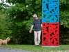 EnthÃ¼llung der Skulptur "Das Leben ist schÃ¶n, drum lebe." von Michael "honzi" Honzak vor dem Altersheim in Seekirchen am 24.08.2023;  
Foto und Copyright: Moser Albert, Fotograf, 5201 Seekirchen, Weinbergstiege 1, Tel.: 0043-676-7550526 mailto:albert.moser@sbg.at  www.moser.zenfolio.com