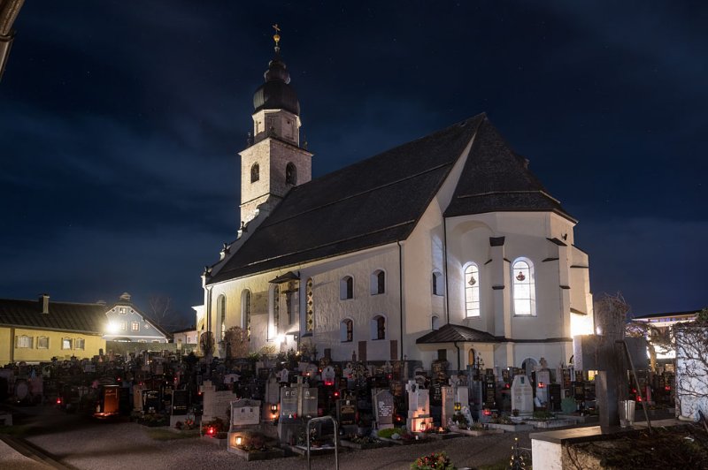 Adventkonzert der Liedertafel Seekirchen in der Stiftskirche Seekirchen am 08.12.2019 unter der Leitung von Sanja Brankovic. GÃ¤ste:  Blech x 4 und das FlÃ¶tenensemble um Bernhard Girardi   
Foto und Copyright: Moser Albert, Fotograf, 5201 Seekirchen, Weinbergstiege 1, Tel.: 0043-676-7550526 mailto:albert.moser@sbg.at  www.moser.zenfolio.com