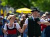 Aufstellung des Maibaumes durch die Landjugend am Faberhaus Parkplatz in Seekirchen am 01.05.2026  
Foto und Copyright: Moser Albert, Fotograf, 5201 Seekirchen, Weinbergstiege 1, Tel.: 0043-676-7550526  albert.moser@sbg.at  www.moser.zenfolio.com