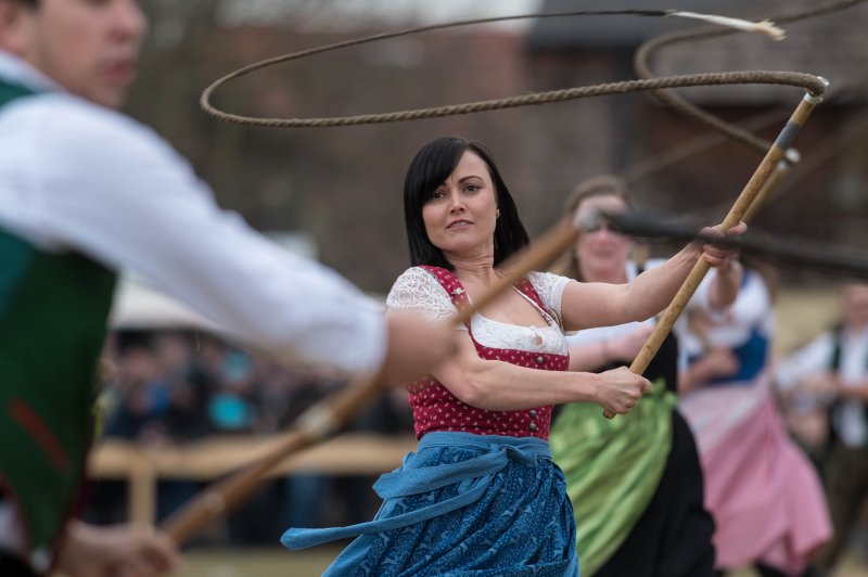 66. Rupertigau Preisschnalzen in Bergheim auf der Schnalzerwiese am 24.02.2019; Allgemeine Klasse: Suhrheim 4  
Foto und Copyright: Moser Albert, Fotograf, 5201 Seekirchen, Weinbergstiege 1, Tel.: 0043-676-7550526 mailto:albert.moser@sbg.at  www.moser.zenfolio.com