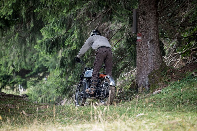 Int. Klassik 2-Tage Trial GaiÃau am 10.09.2020; Wertung als 7. und 8. Lauf des Klassik Trail A-Cups 2020; 
Foto und Copyright: Moser Albert, Fotograf, 5201 Seekirchen, Weinbergstiege 1, Tel.: 0043-676-7550526 mailto:albert.moser@sbg.at  www.moser.zenfolio.com