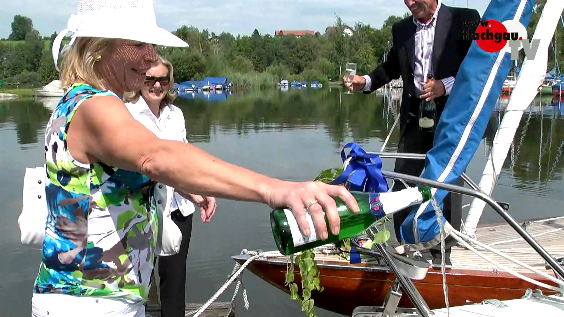 Bootstaufe im Neumarkter Hafen • FlachgauTV